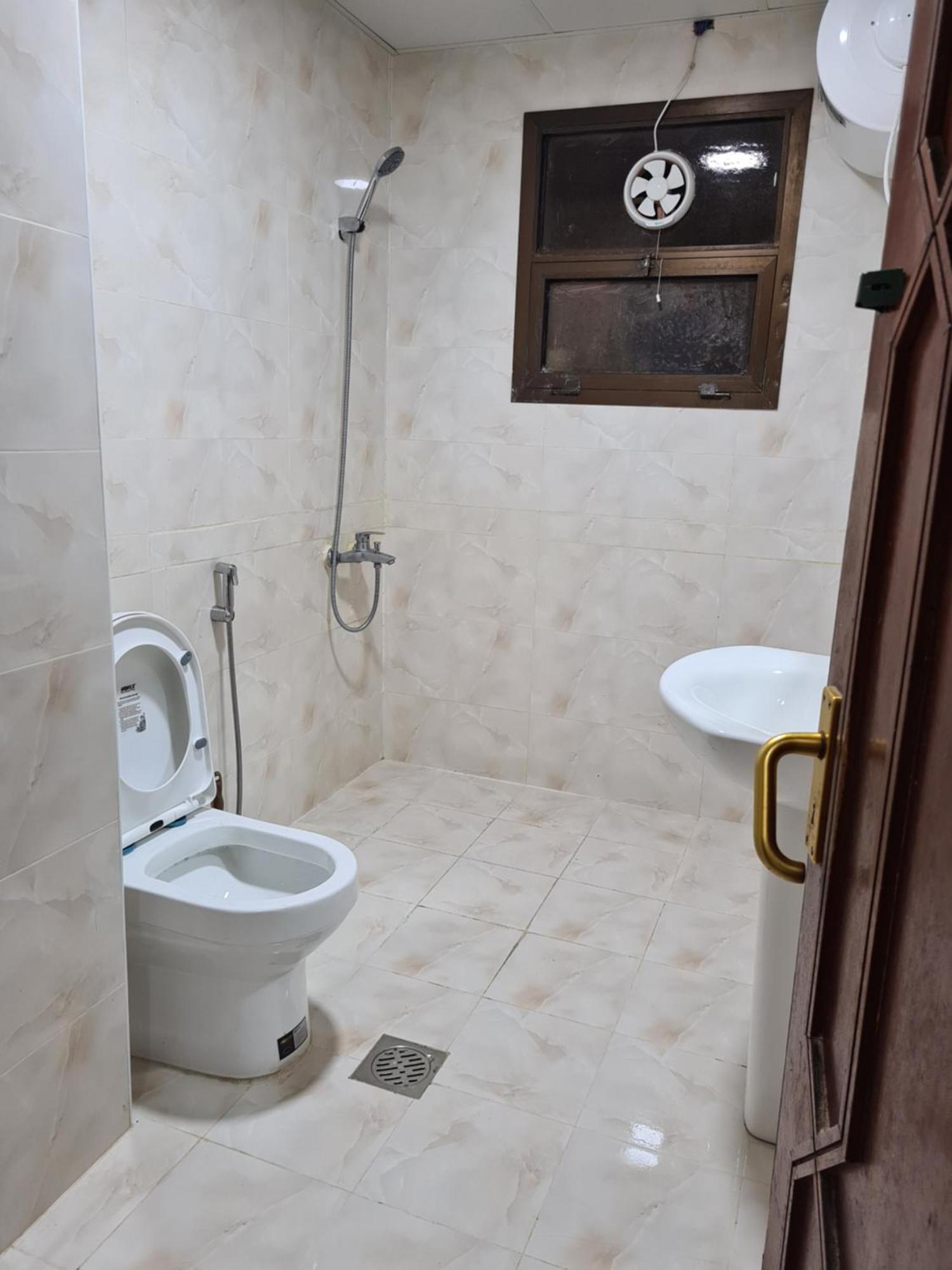 Cozy Corner 2024 Appartement Abu Dhabi Buitenkant foto