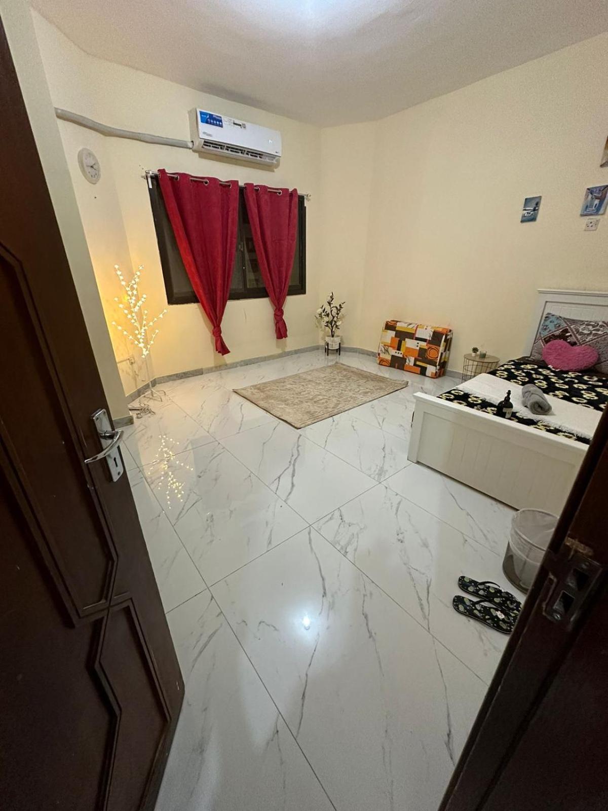 Cozy Corner 2024 Appartement Abu Dhabi Buitenkant foto
