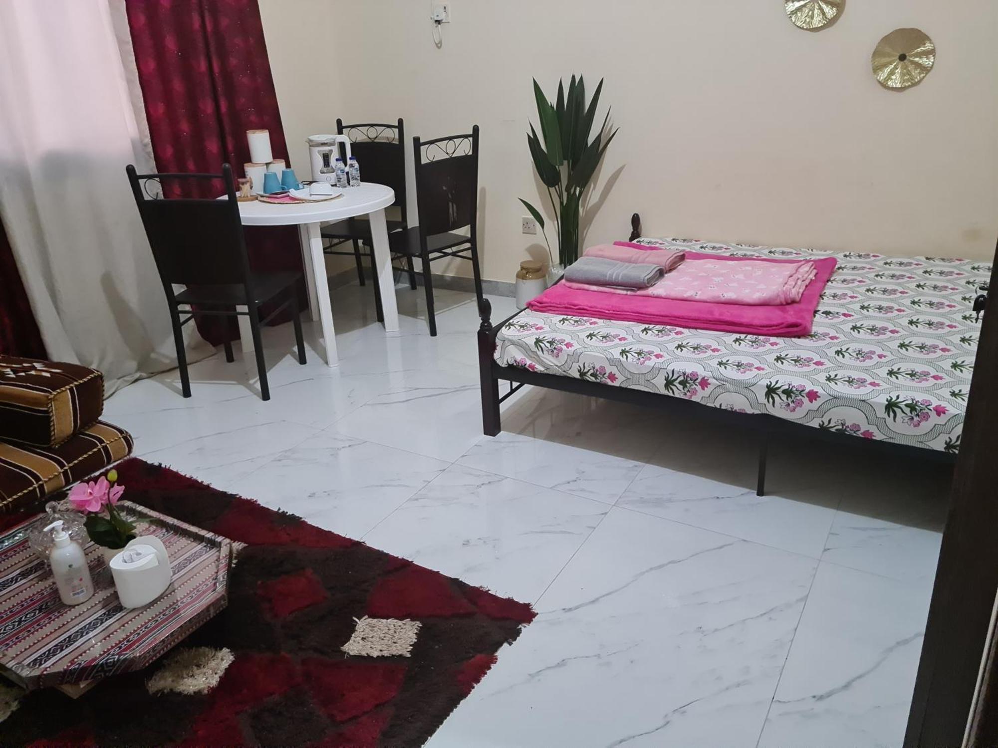 Cozy Corner 2024 Appartement Abu Dhabi Buitenkant foto